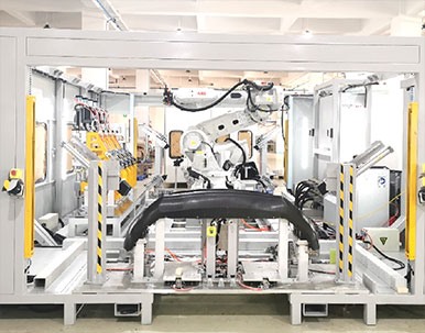 前后保險杠超聲波柔性沖孔、焊接一體機(jī)